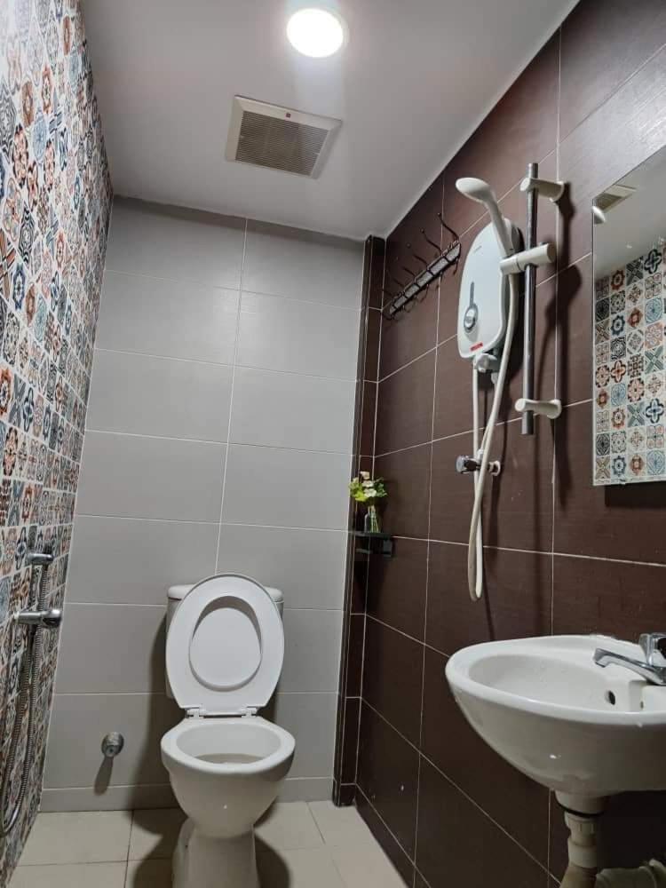 Suite Us Guesthouse Kubang Kerian Kota Bharu Eksteriør bilde